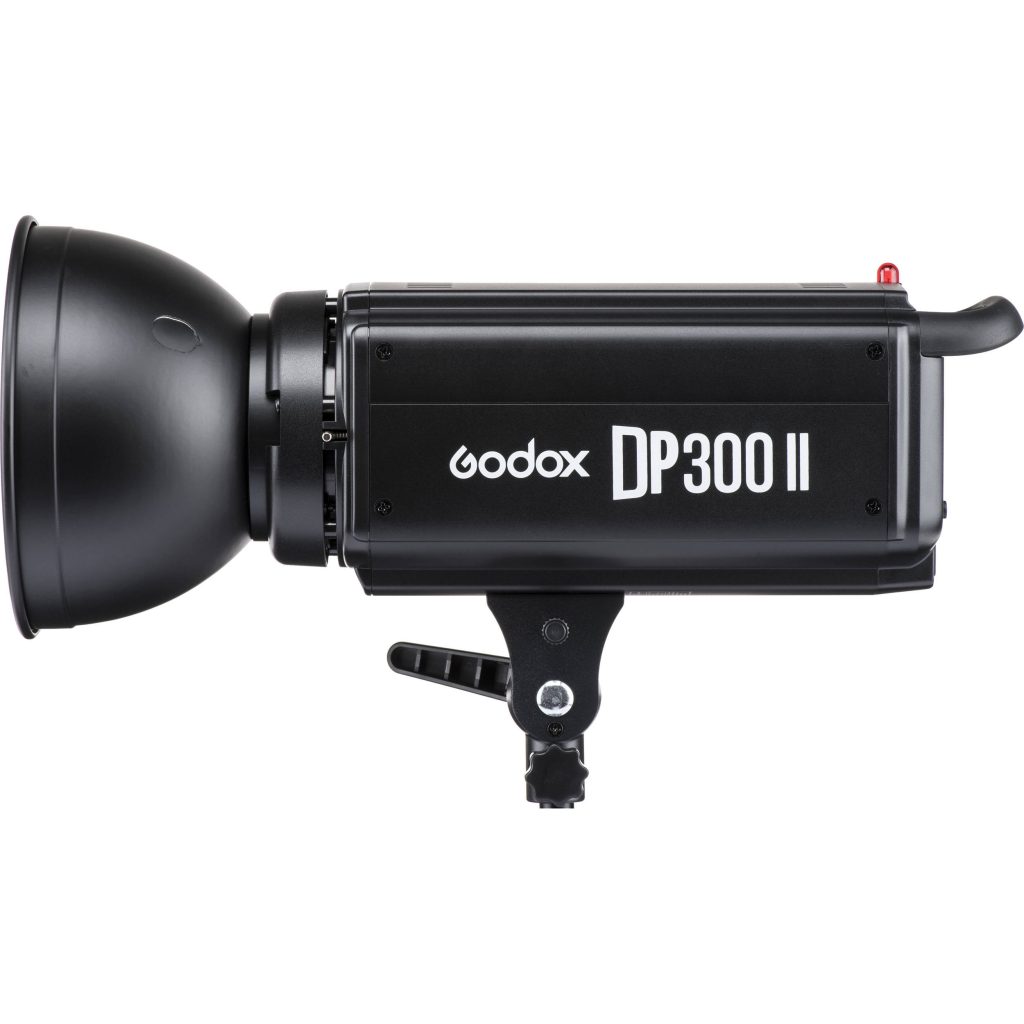 Đèn Godox DP300II với hệ thống 2.4G cho phép điều khiển đèn từ xa