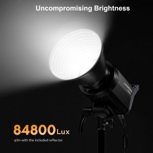 LA150D Daylight cung cấp nguồn sáng vượt trội lên đến 84800Lux